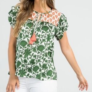 THML Women's Turn To Fun Green Floral Blouse - Small